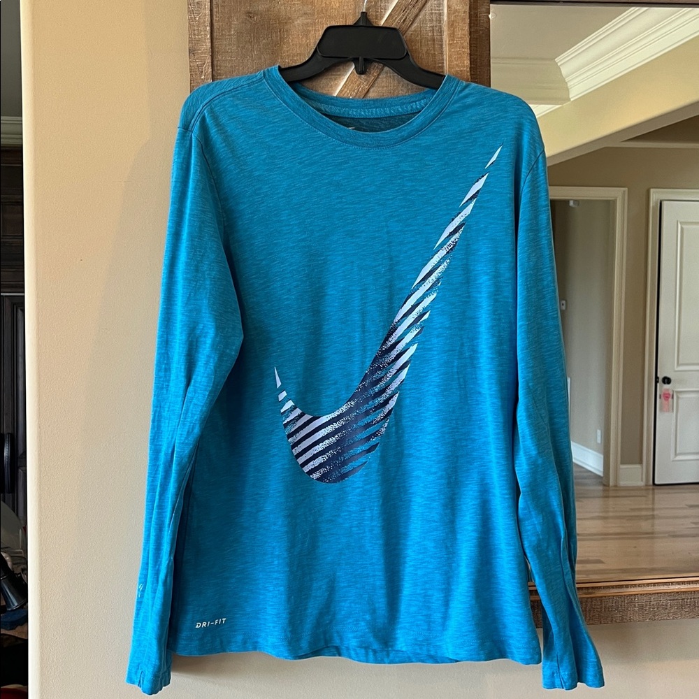 Nike Dri Fit Comfy Lightweight Blue Long Sleeve Men’s Medium